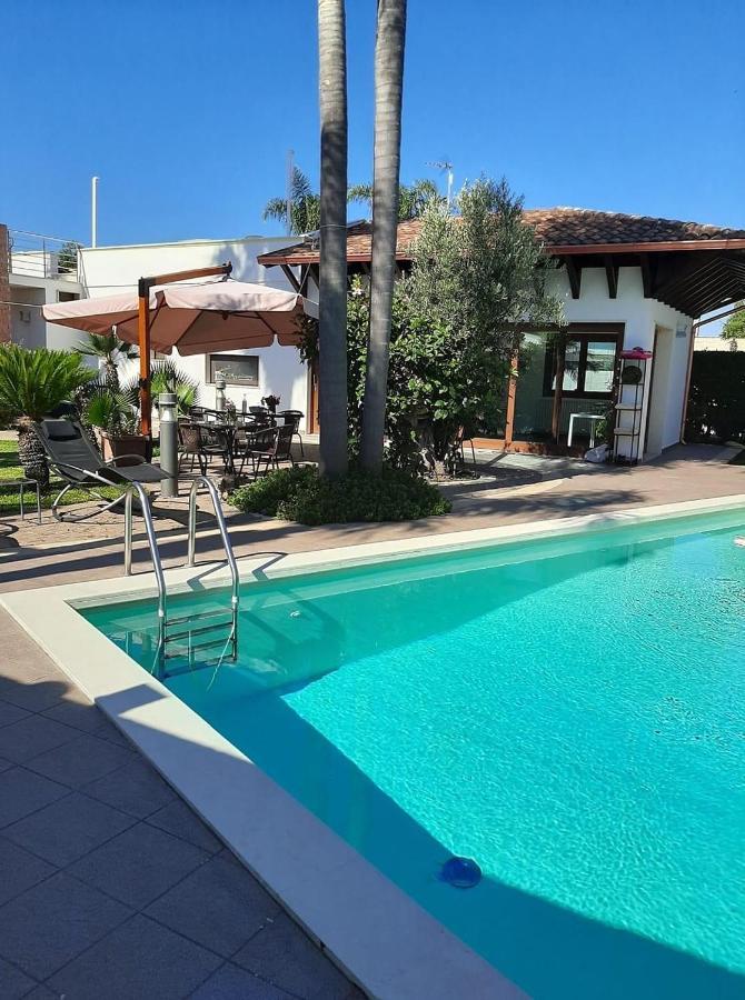 Villetta Del Salento Exclusive B&B ガリポリ エクステリア 写真